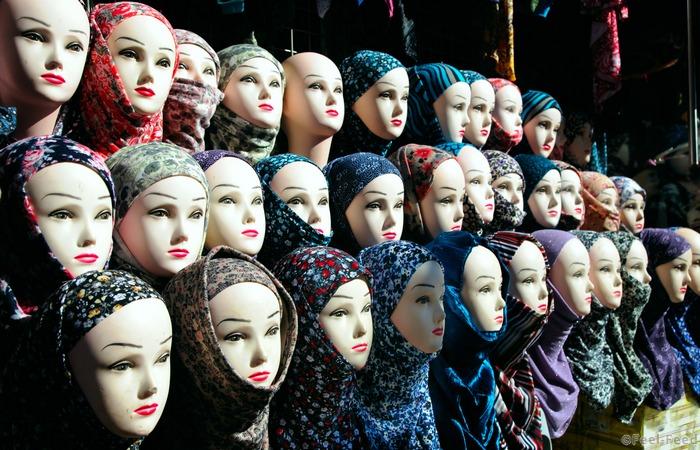 Closeup of the female mannequin heads in hijab
