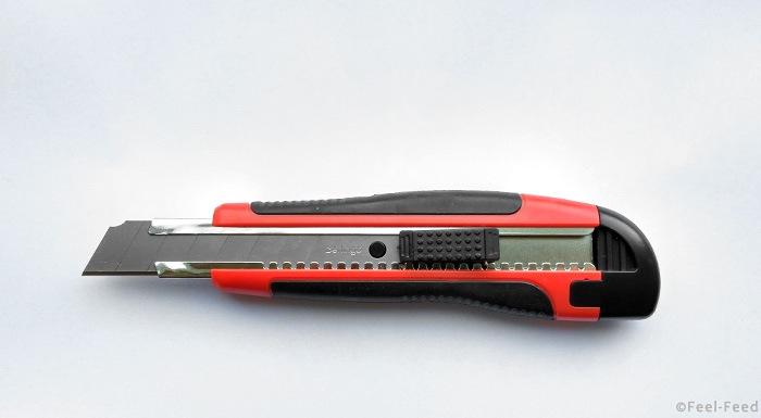 stationery-knife-2