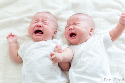 newborn-twins-crying
