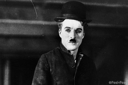 Vintage Charles Spencer Chaplin (1889 - 1977) the English film actor and director, in his best known role.   (Photo by Topical Press Agency/Getty Images)
