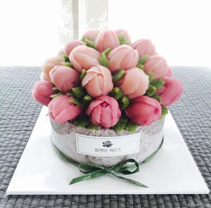 spring-colourful-buttercream-flower-cakes-86-58d8d39dc3f40__700