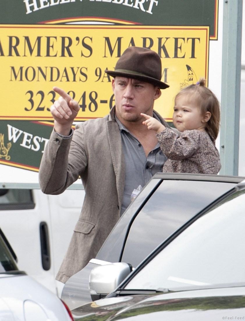 ***MANDATORY BYLINE TO READ INFphoto.com ONLY*** Channing Tatum, wife Jenna Dewan-Tatum and their daughter Everly spend time at the farmers market today in Los Angeles, California. Pictured: Channing Tatum and Everly Tatum Ref: SPL887084 101114 Picture by: RMT/INFphoto.com 