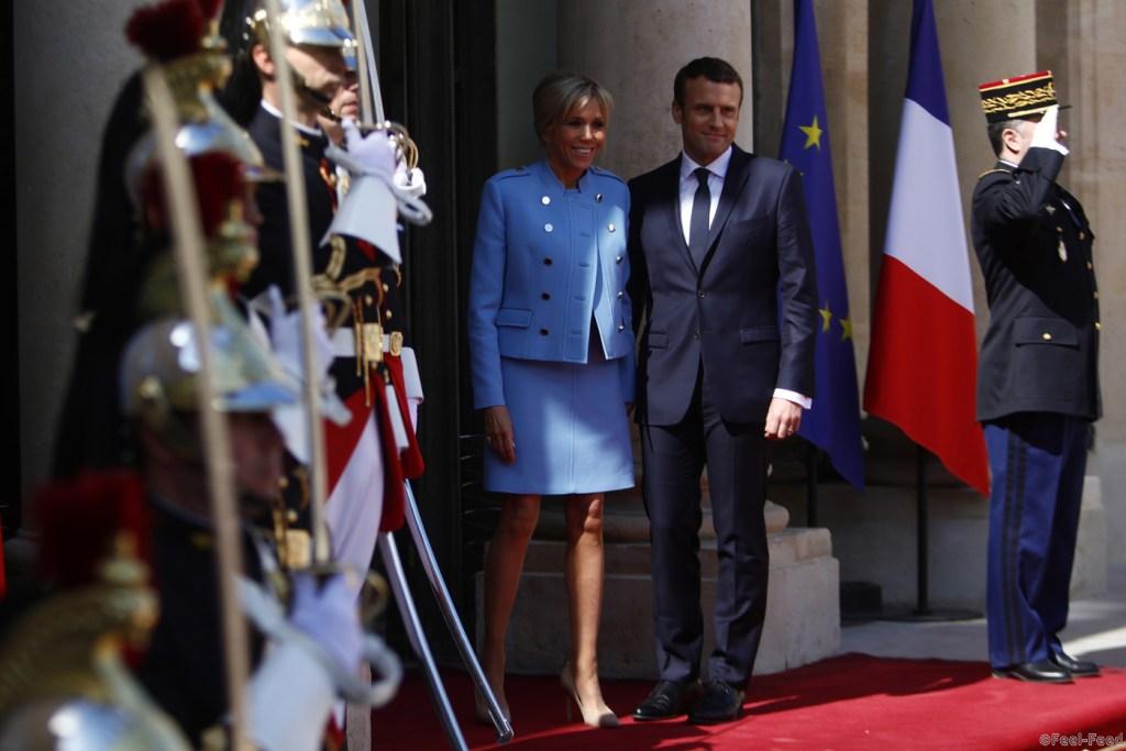 Newly-elected President Emmanuel Macron and his wife Brigitte Trogneux pose on the steps of the Elysee Palace after the handover ceremony with France's outgoing President Francois Hollande on May 14, 2017 in Paris, France. Macron was elected President of the French Republic on May 07, 2017 with 66,1 % of the votes cast. (Photo by Mehdi Taamallah/NurPhoto via Getty Images)