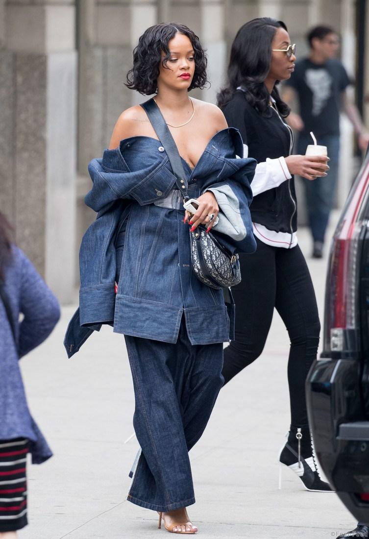 EXCLUSIVE: Rihanna seen leaving an apartment building on Tuesday afternoon in New York City. 23 May 2017 Pictured: Melissa Forde, Rihanna. Photo credit: MEGA TheMegaAgency.com +1 888 505 6342