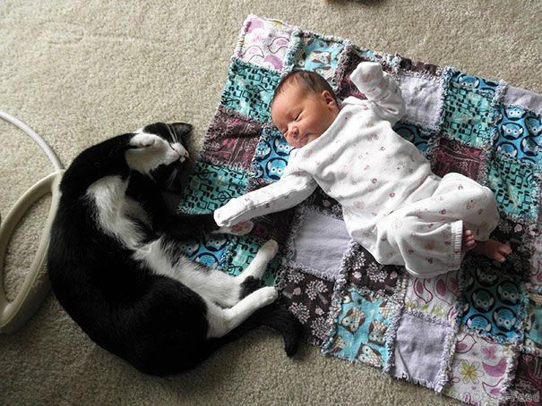 kids-with-cats-111-605