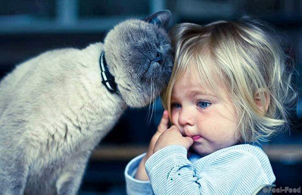 kids-with-cats-13-605