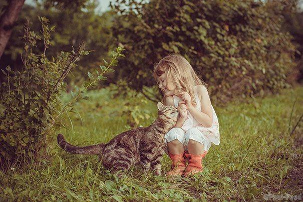 kids-with-cats-49-605