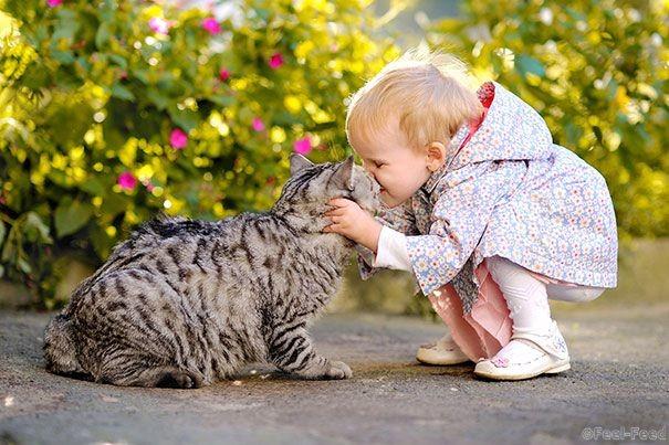 kids-with-cats-81-605