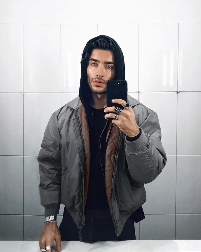 45339607_302522187032483_1233019120715199545_n-688x860