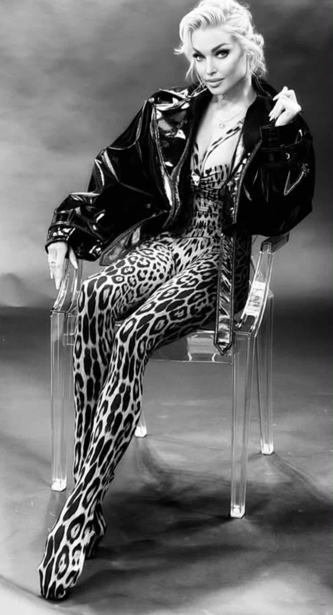 f560d388-b2e4-46fe-aca9-2860ecd50644